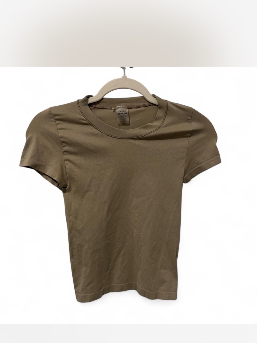 Aritzia seamless Tee in Olive Brown - Women's Top